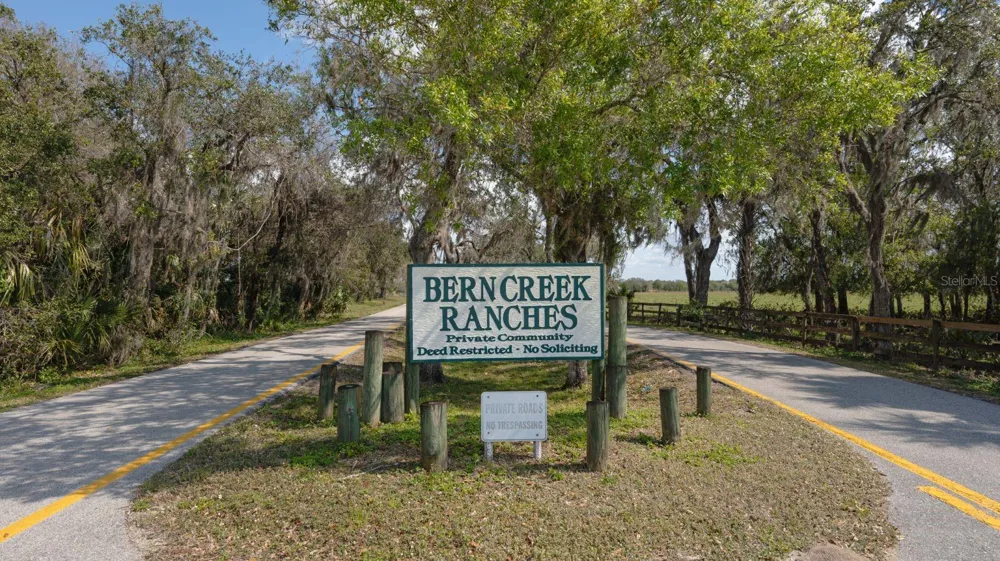 1950 BERN CREEK LOOP Sarasota, FL 34240