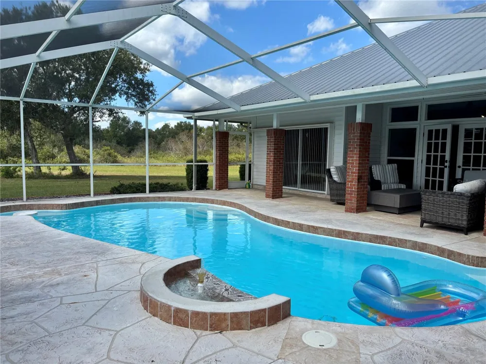 1950 BERN CREEK LOOP Sarasota, FL 34240