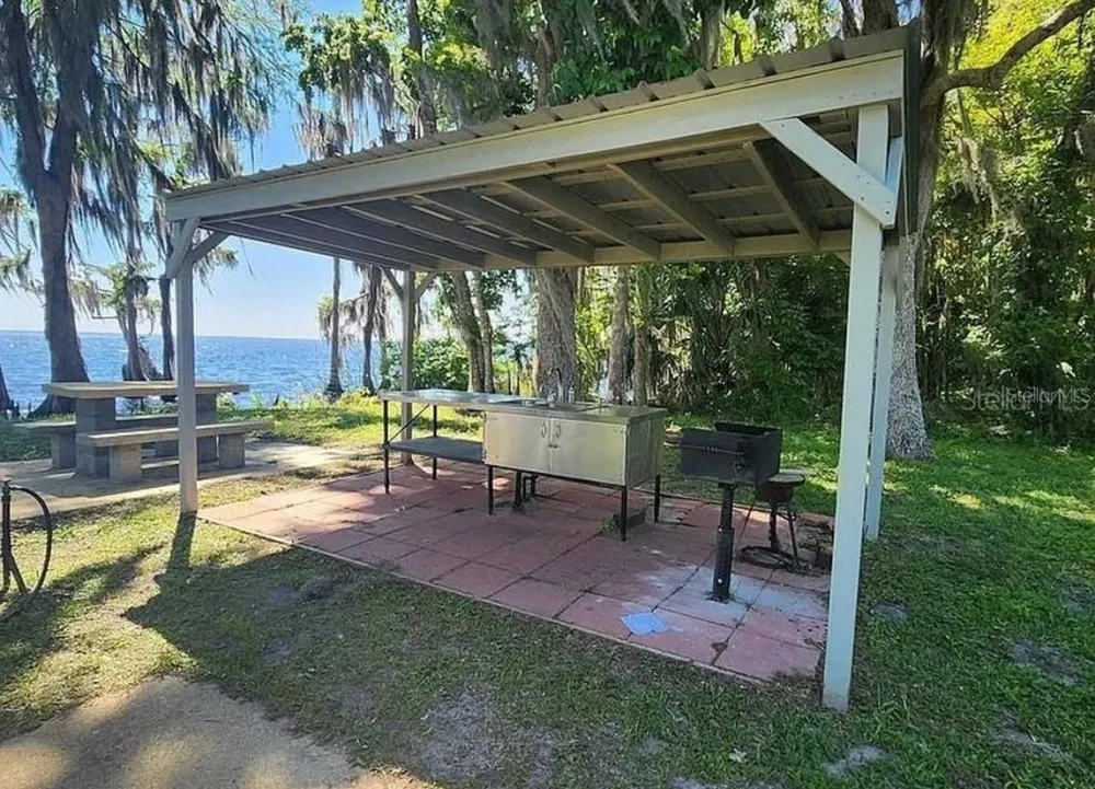 731 PARADISE BOULEVARD Georgetown, FL 32139