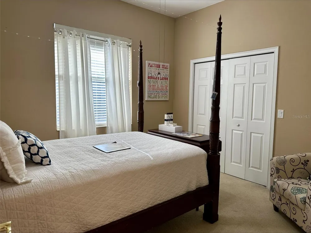 137 MEDICI TERRACE North Venice, FL 34275
