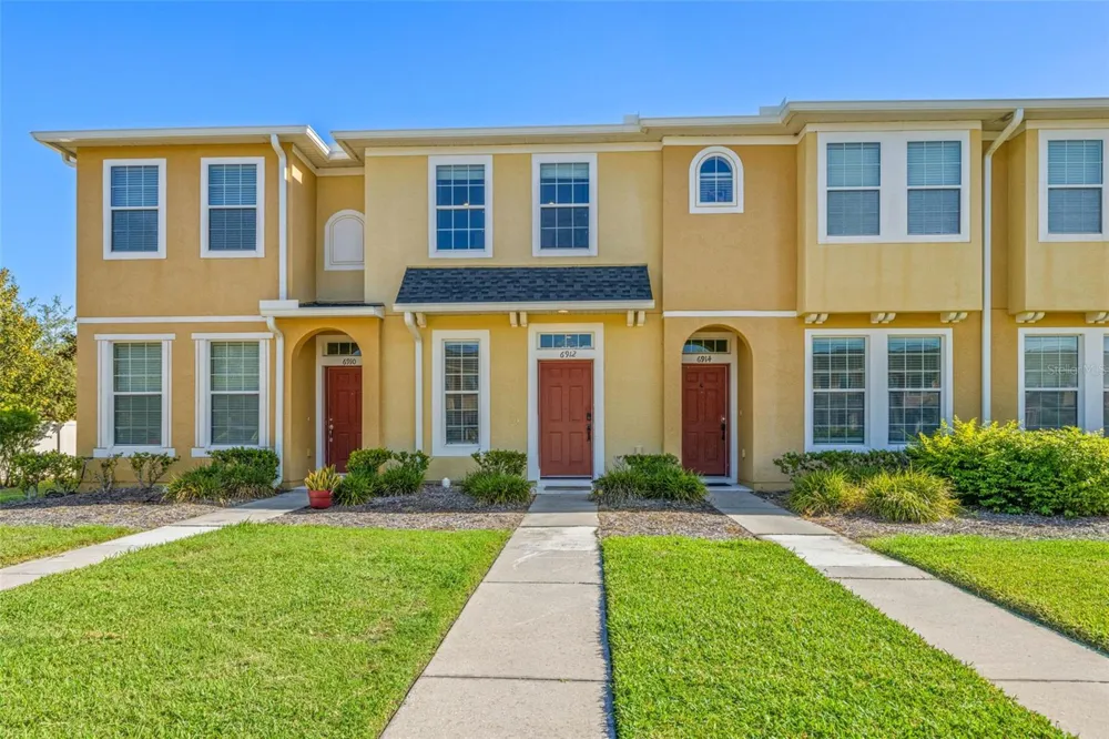 6912 TOWERING SPRUCE DRIVE #6912 Riverview, FL 33578