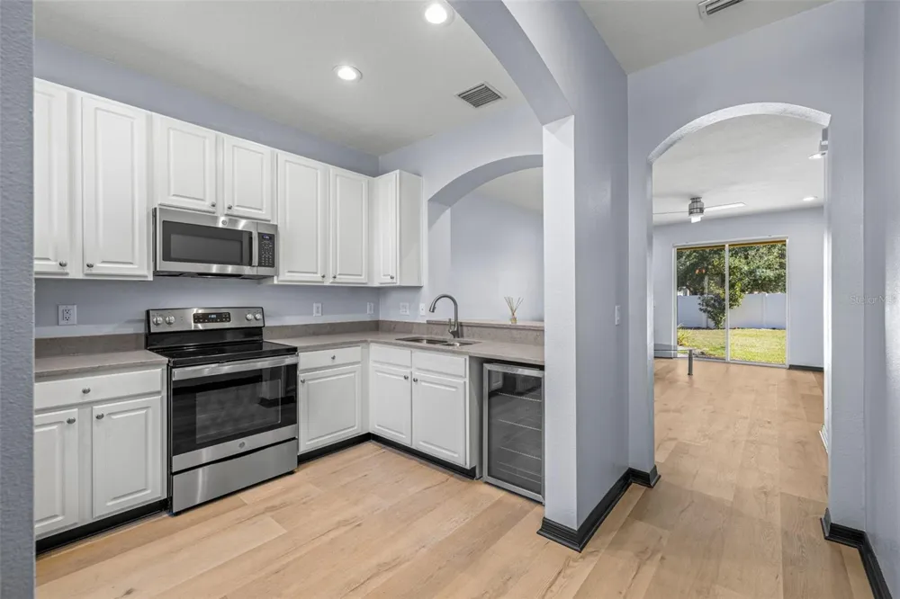 6912 TOWERING SPRUCE DRIVE #6912 Riverview, FL 33578