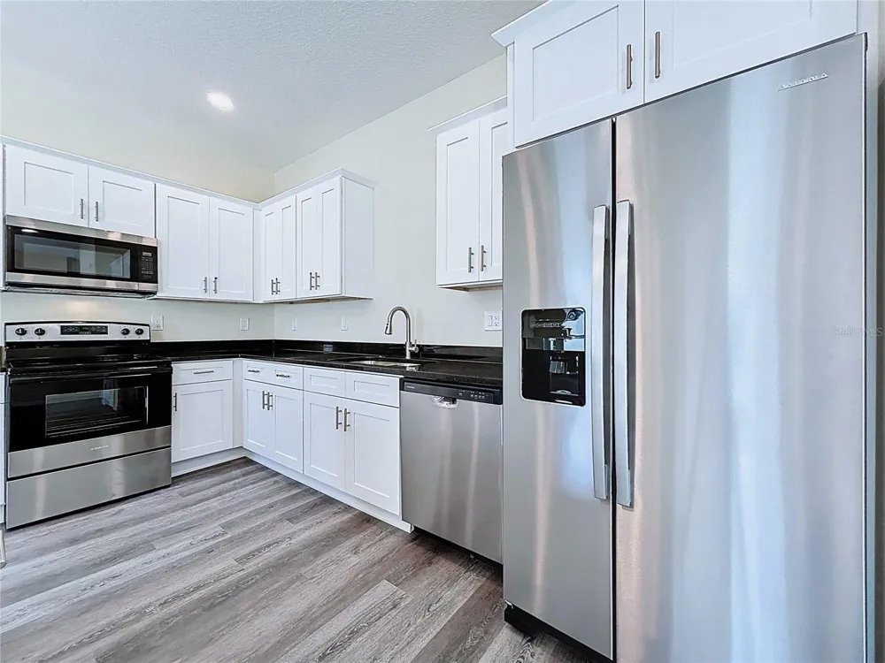 4370 CAMBIO GARDENS COURT Tampa, FL 33610