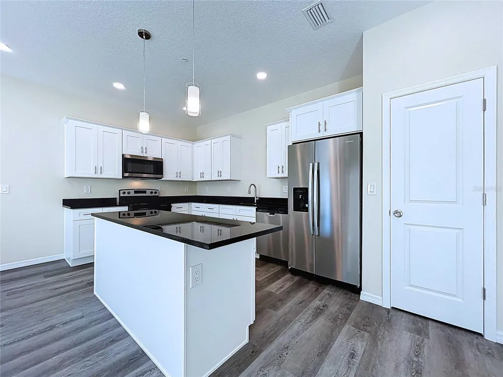 4370 CAMBIO GARDENS COURT Tampa, FL 33610