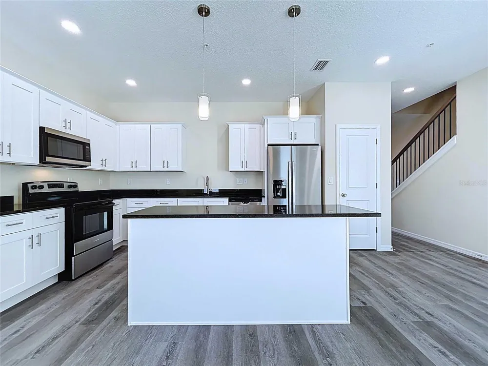 4370 CAMBIO GARDENS COURT Tampa, FL 33610