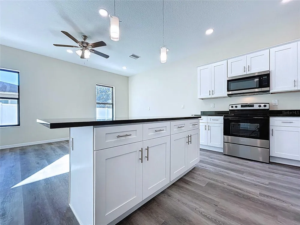 4370 CAMBIO GARDENS COURT Tampa, FL 33610