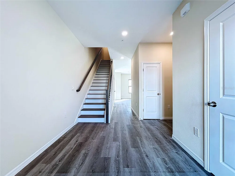 4370 CAMBIO GARDENS COURT Tampa, FL 33610