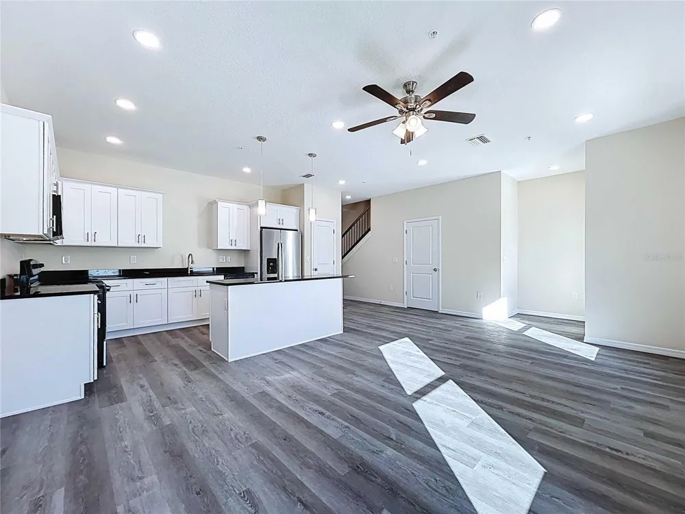 4370 CAMBIO GARDENS COURT Tampa, FL 33610