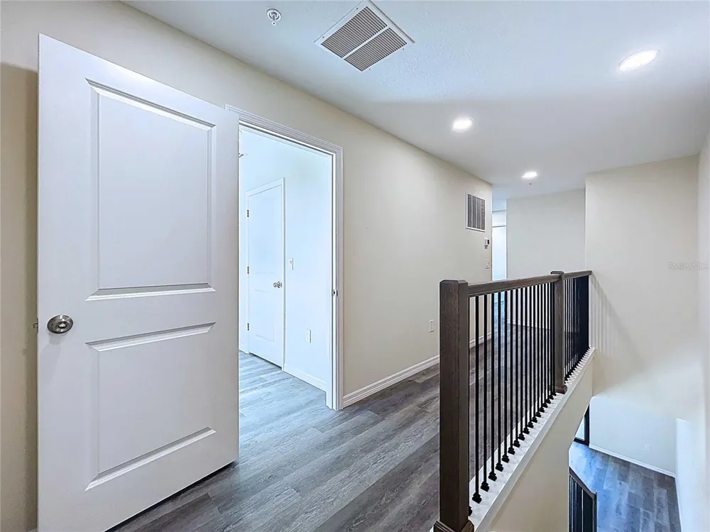 4370 CAMBIO GARDENS COURT Tampa, FL 33610