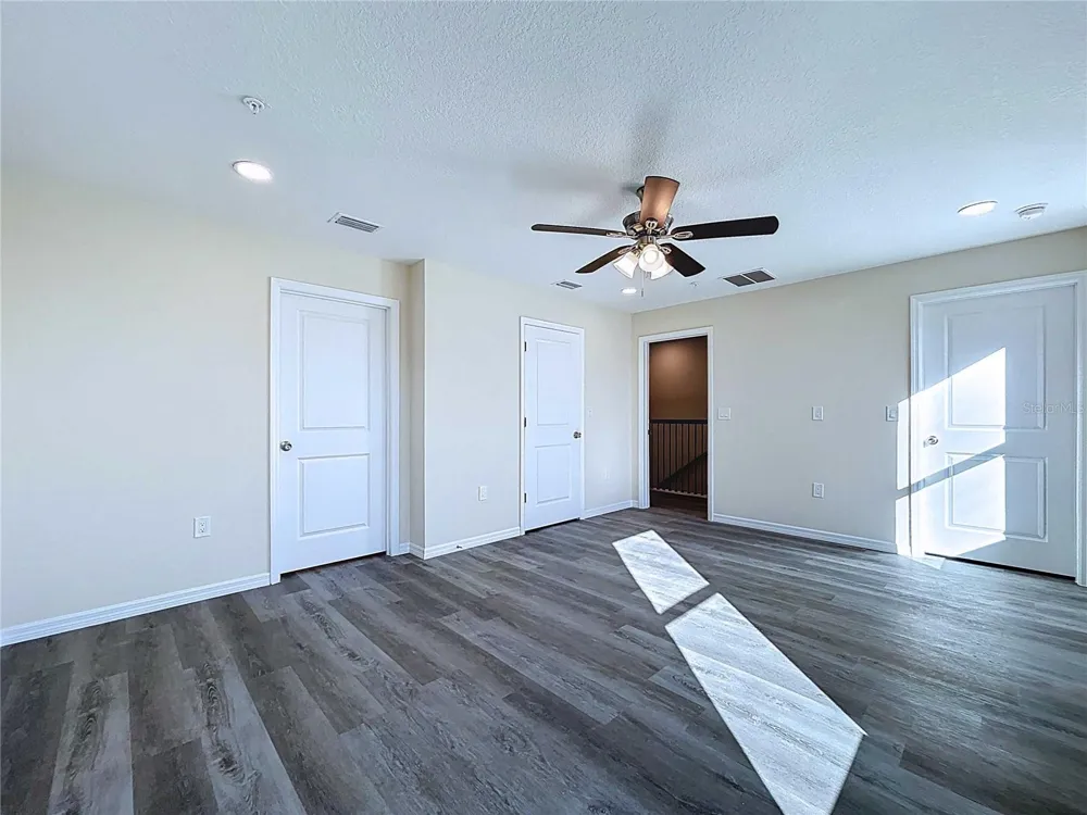 4370 CAMBIO GARDENS COURT Tampa, FL 33610