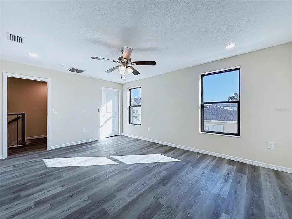 4370 CAMBIO GARDENS COURT Tampa, FL 33610