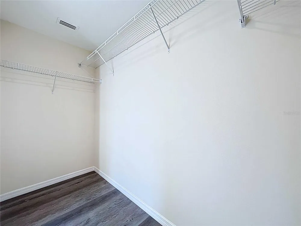 4370 CAMBIO GARDENS COURT Tampa, FL 33610