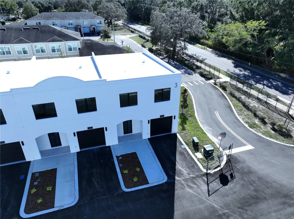 4370 CAMBIO GARDENS COURT Tampa, FL 33610