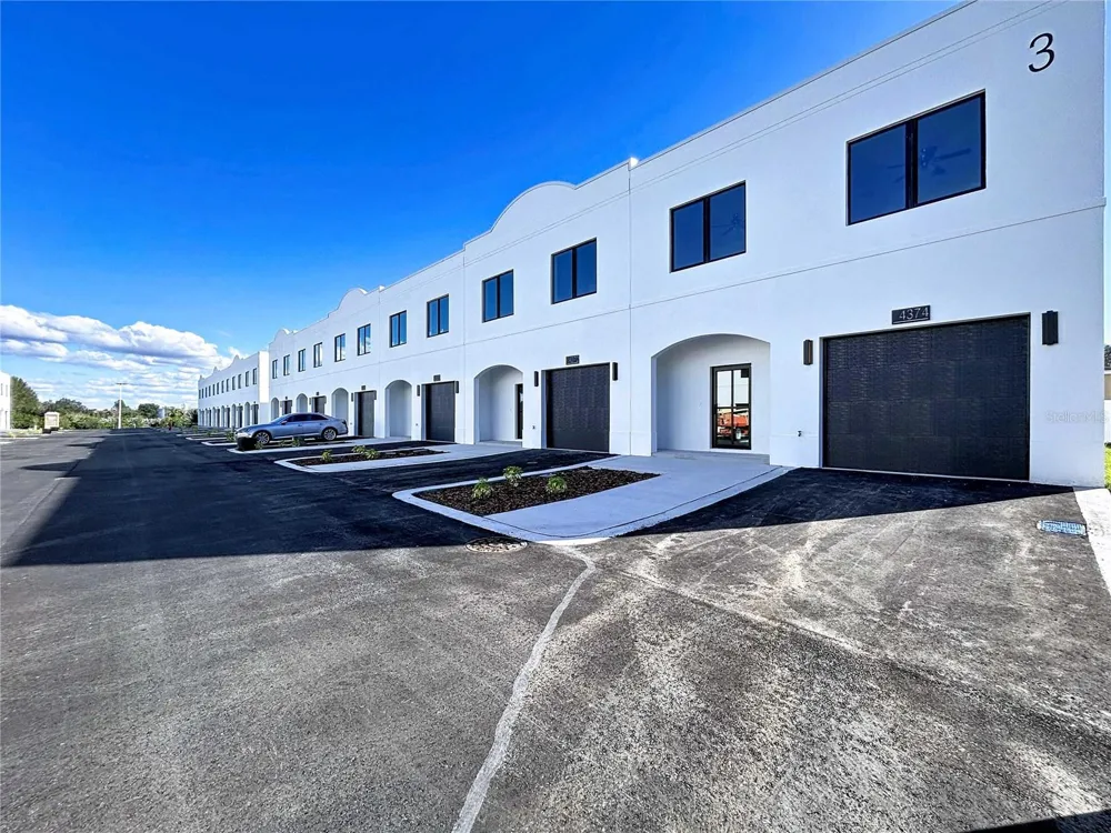 4368 CAMBIO GARDENS COURT Tampa, FL 33610
