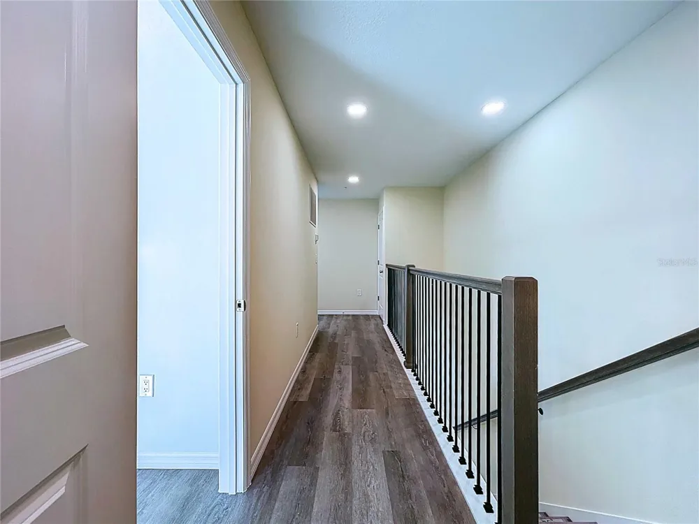 4368 CAMBIO GARDENS COURT Tampa, FL 33610