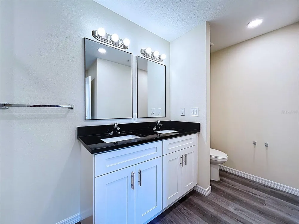 4368 CAMBIO GARDENS COURT Tampa, FL 33610