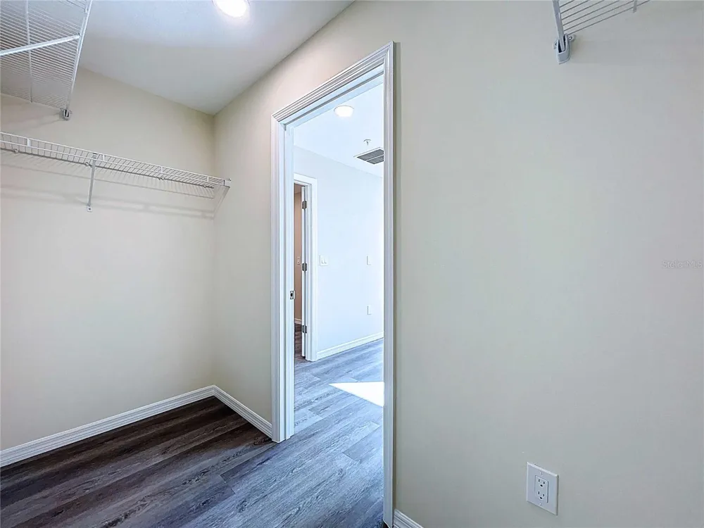 4368 CAMBIO GARDENS COURT Tampa, FL 33610