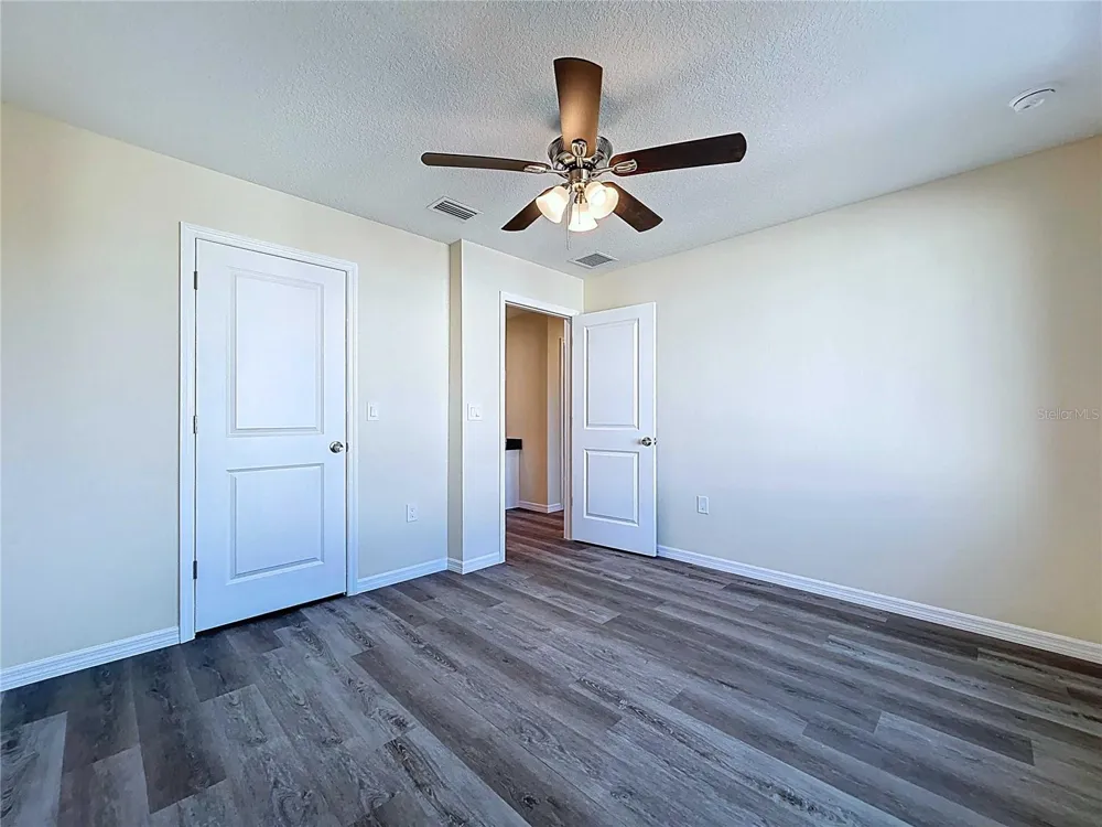4368 CAMBIO GARDENS COURT Tampa, FL 33610