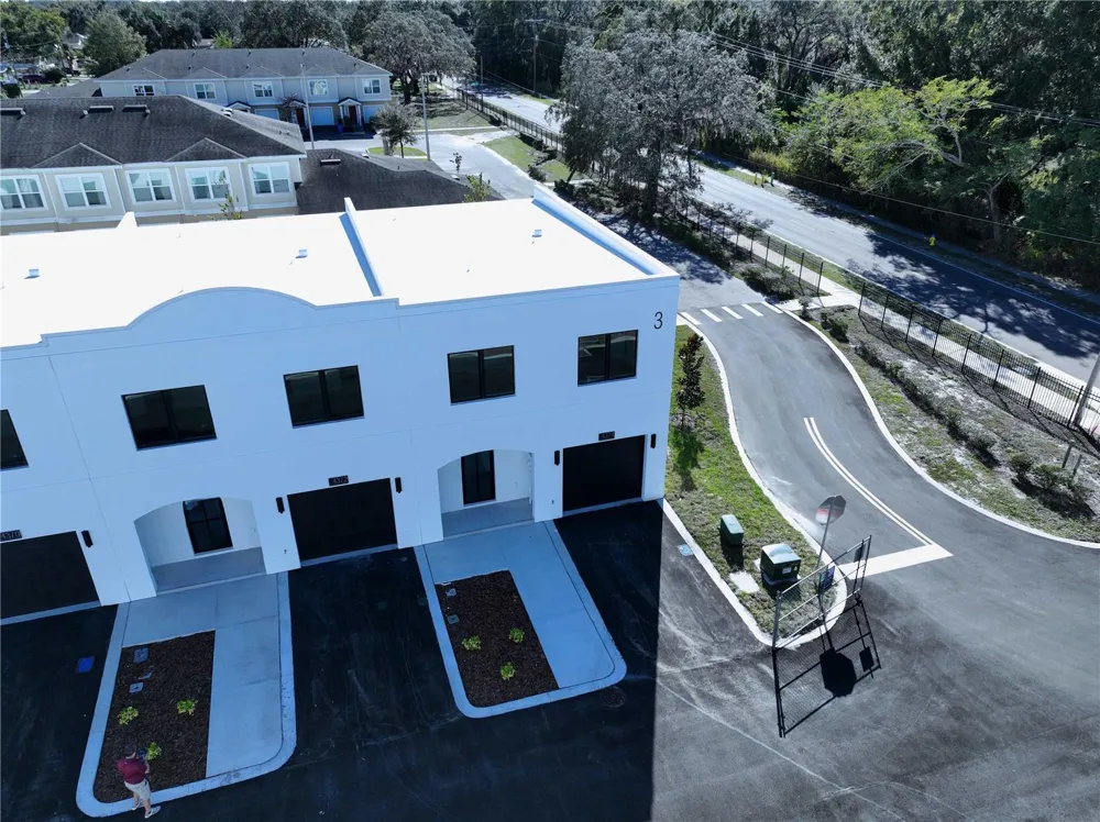 4368 CAMBIO GARDENS COURT Tampa, FL 33610