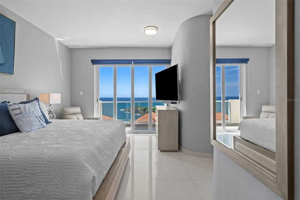 1 SHELL CASTLE CLUB #74 Humacao, PR 00791