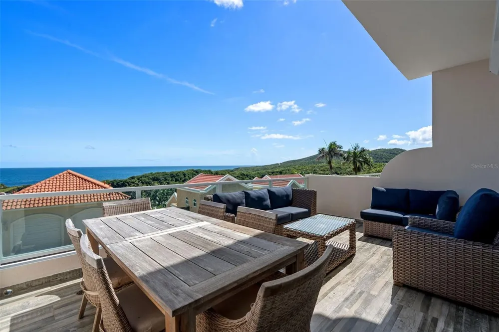 1 SHELL CASTLE CLUB #74 Humacao, PR 00791