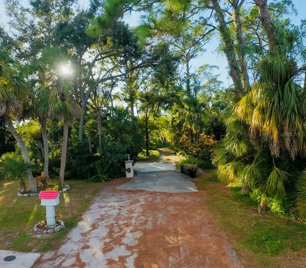 550 46TH STREET Sarasota, FL 34234