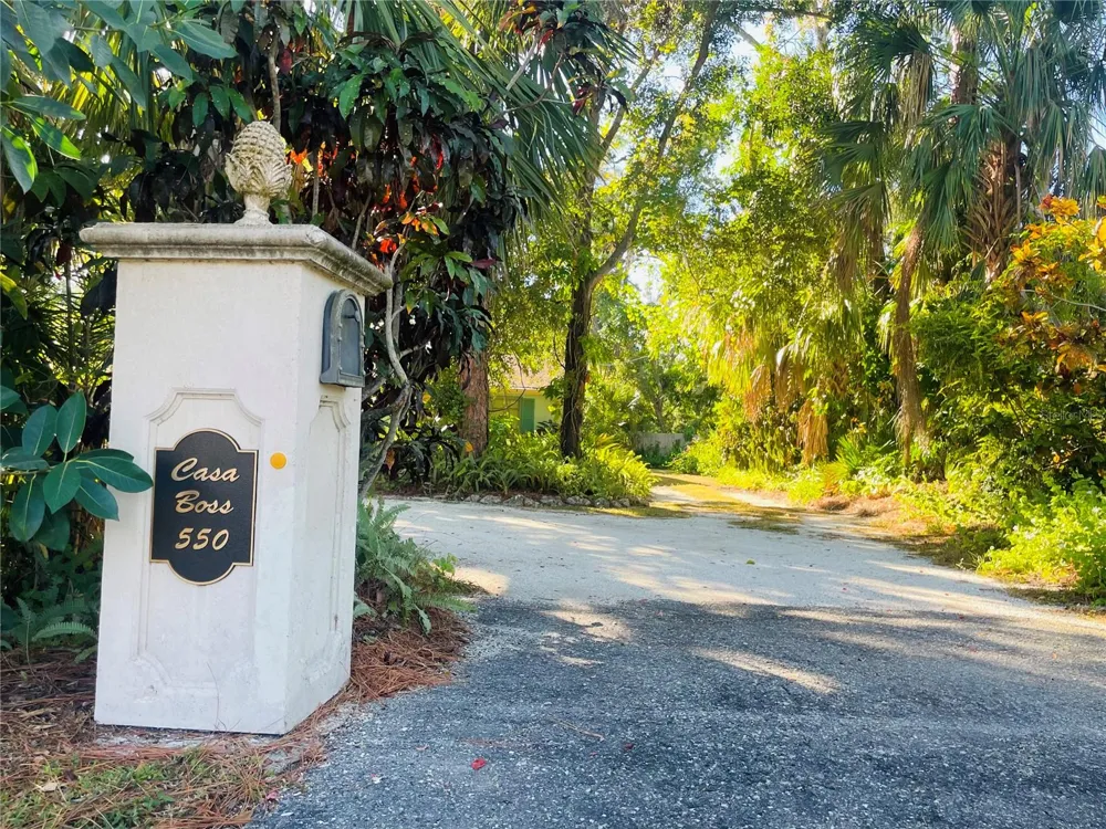 550 46TH STREET Sarasota, FL 34234