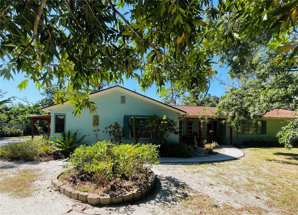 550 46TH STREET Sarasota, FL 34234