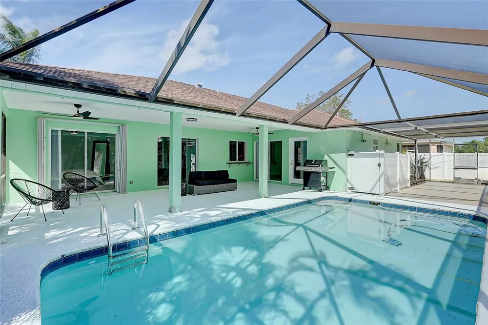 238 SW GROVE AVENUE Port St Lucie, FL 34983