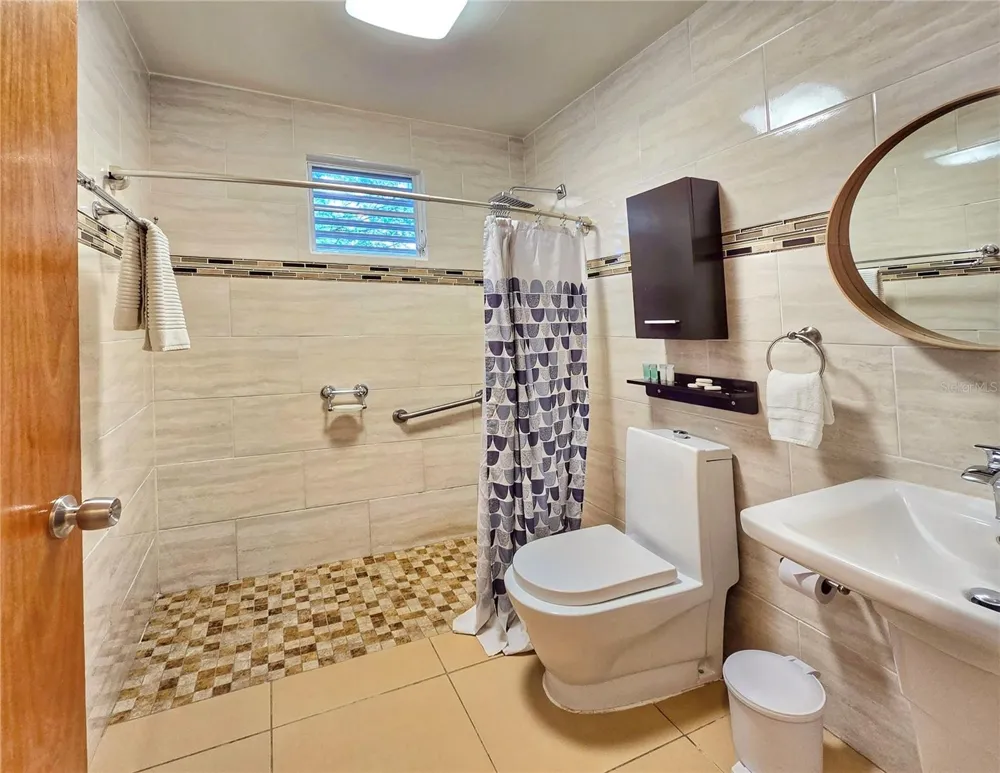 250 LAS DELICIAS Culebra, PR 00775