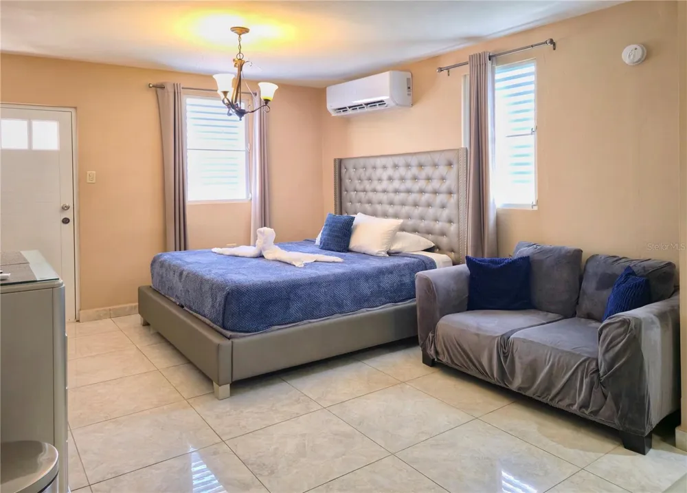 250 LAS DELICIAS Culebra, PR 00775