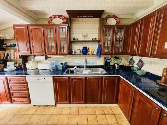 550 46TH STREET Sarasota, FL 34234
