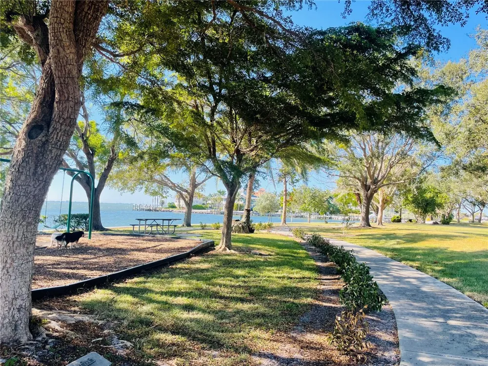 550 46TH STREET Sarasota, FL 34234