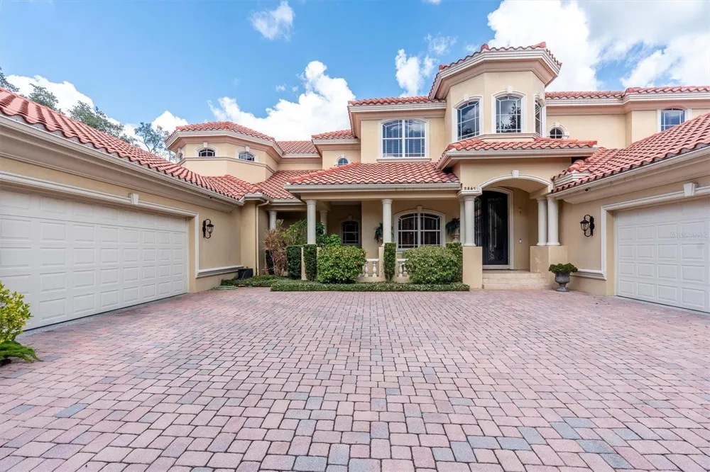 2861 ROEHAMPTON CLOSE Tarpon Springs, FL 34688