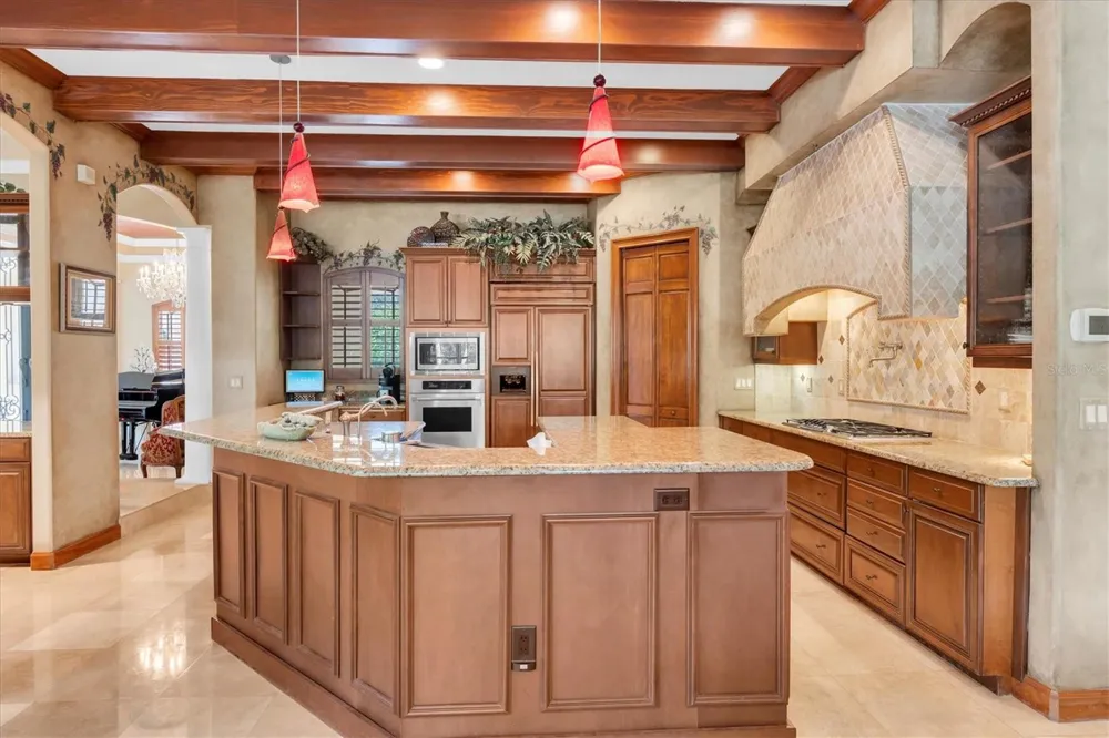 2861 ROEHAMPTON CLOSE Tarpon Springs, FL 34688