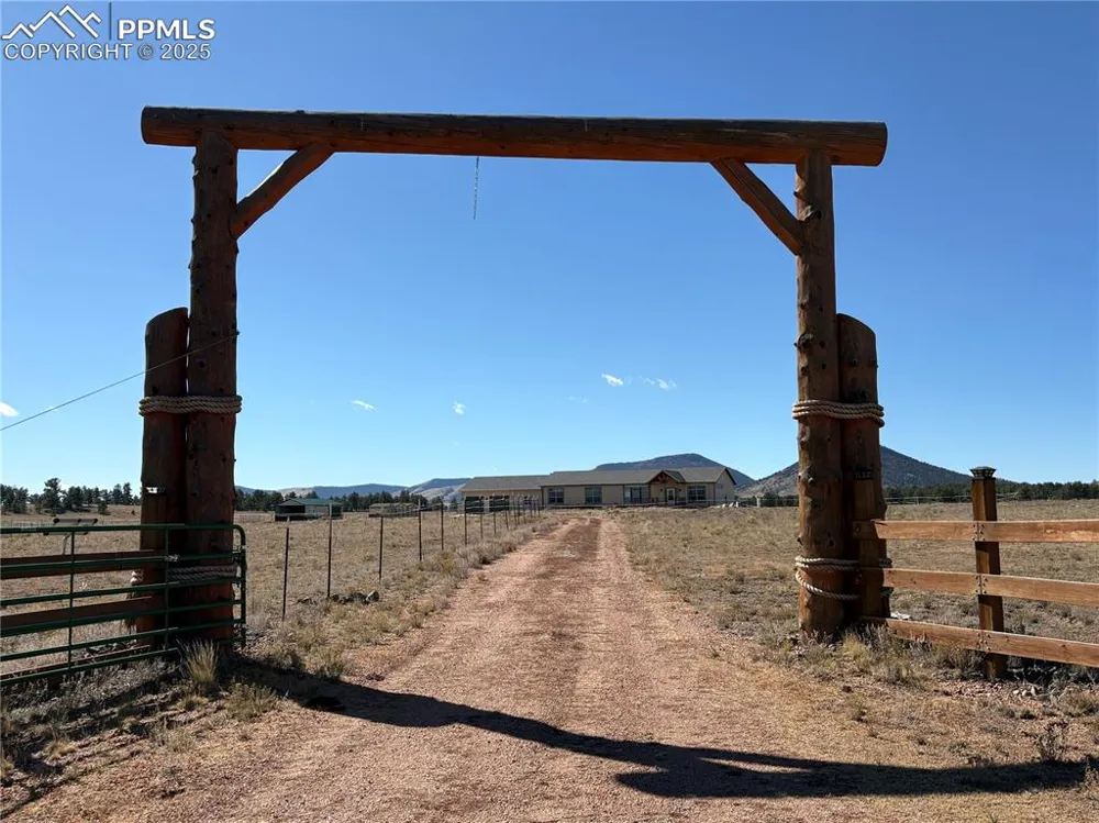 1925 Doe Valley Road Guffey, CO 80820