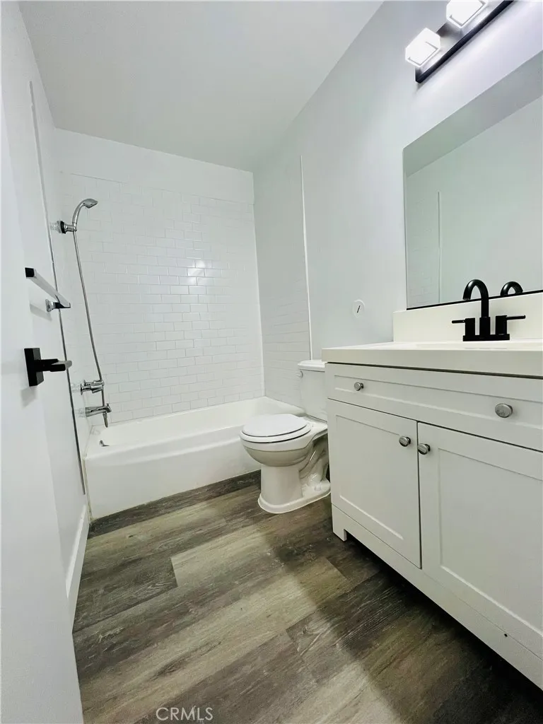 1449 S Point View Street Los Angeles, CA 90035