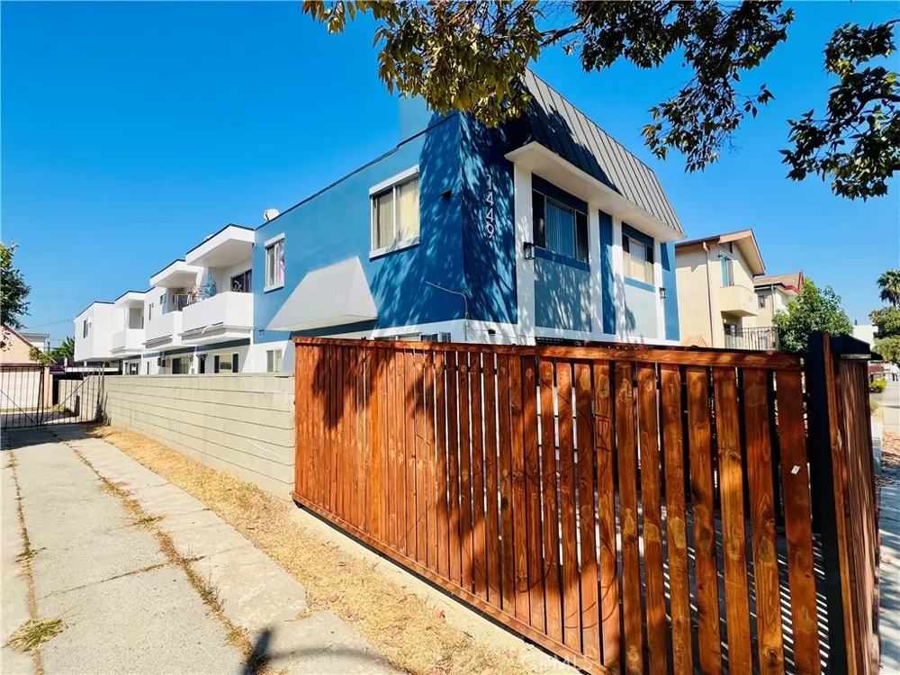 1449 S Point View Street Los Angeles, CA 90035