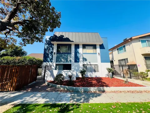 1449 S Point View Street