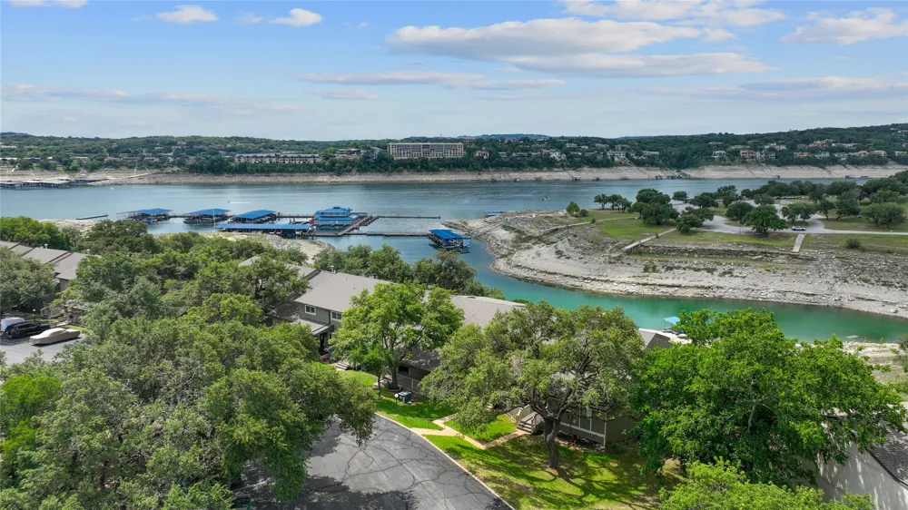 287 Venture Boulevard Point Venture, TX 78645