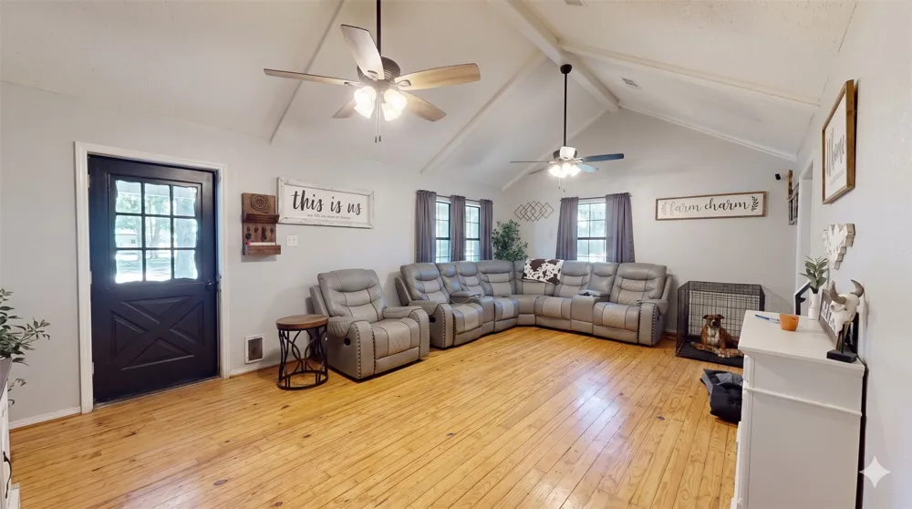 32894 County Road 2142 Kemp, TX 75143