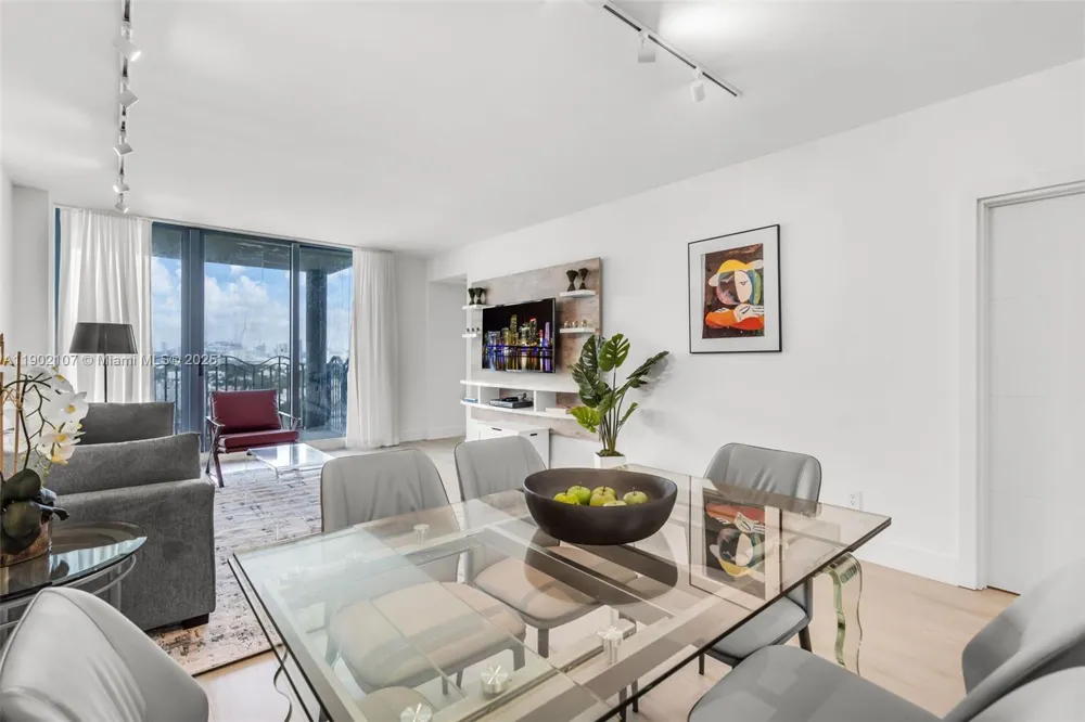 1500 Ocean Dr #1109 Miami Beach, FL 33139