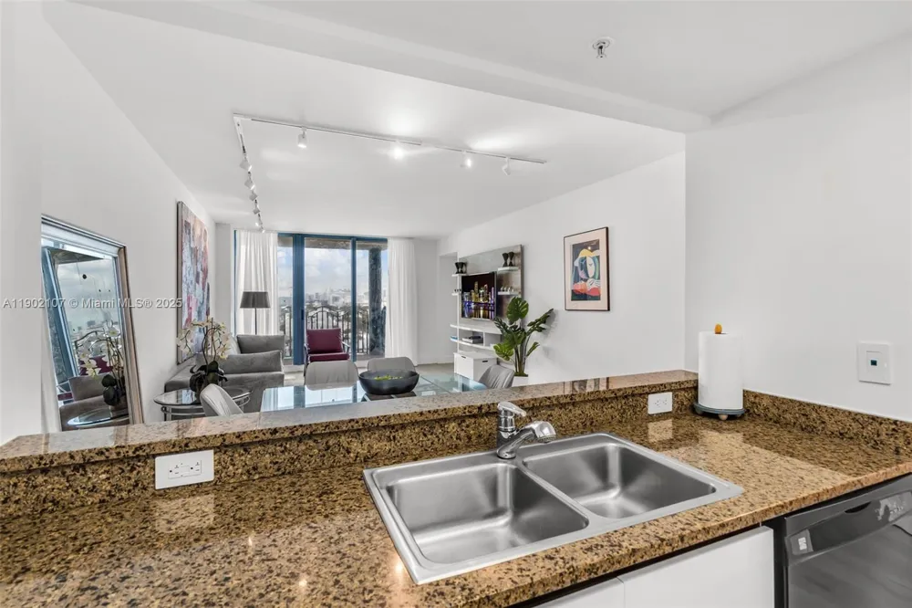 1500 Ocean Dr #1109 Miami Beach, FL 33139