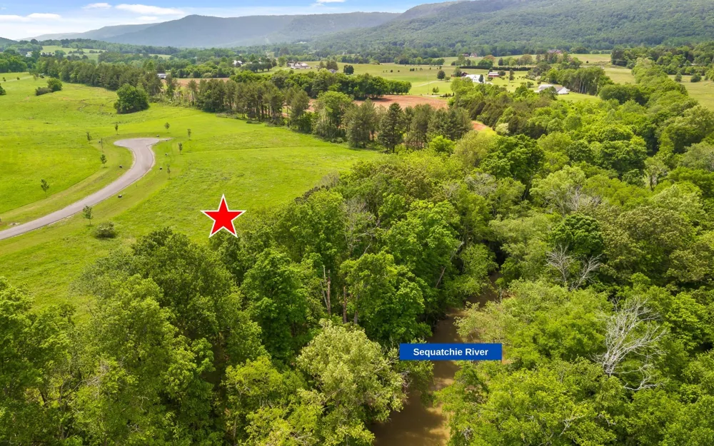 35 River Ridge Drive Dunlap, TN 37327