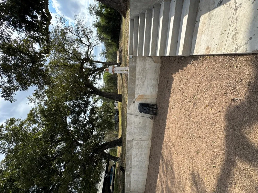 638 W FM 2147 Marble Falls, TX 78654
