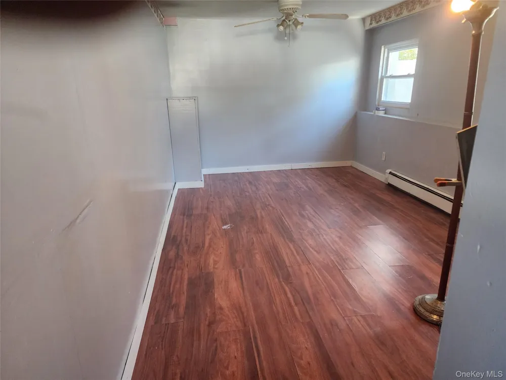 3 Nancy Place East Massapequa, NY 11758