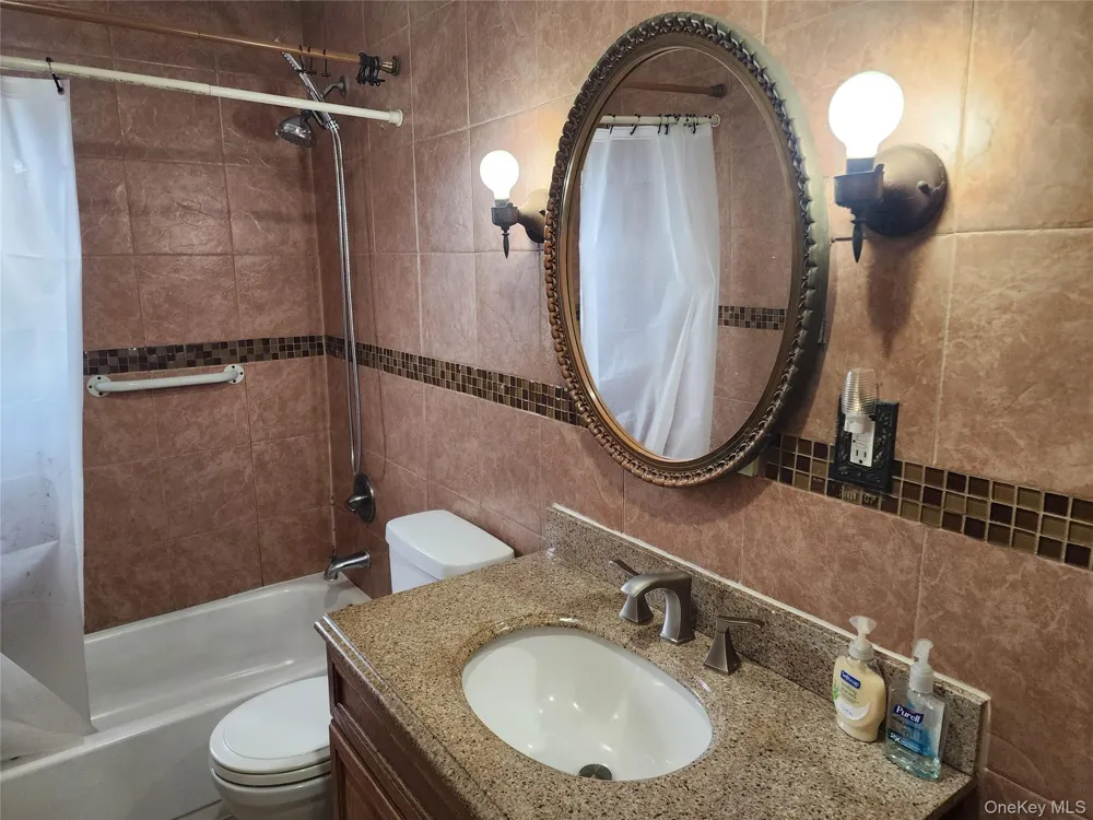 3 Nancy Place East Massapequa, NY 11758