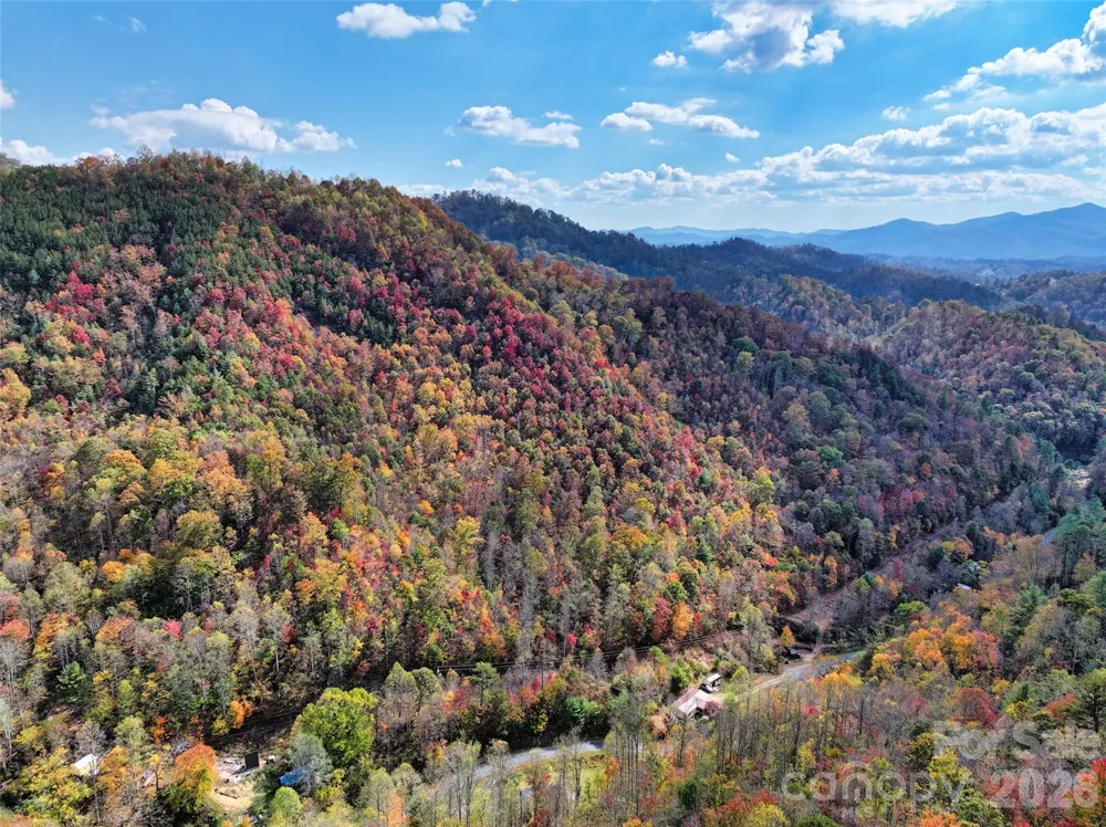 366 Renfro Road Green Mountain, NC 28740