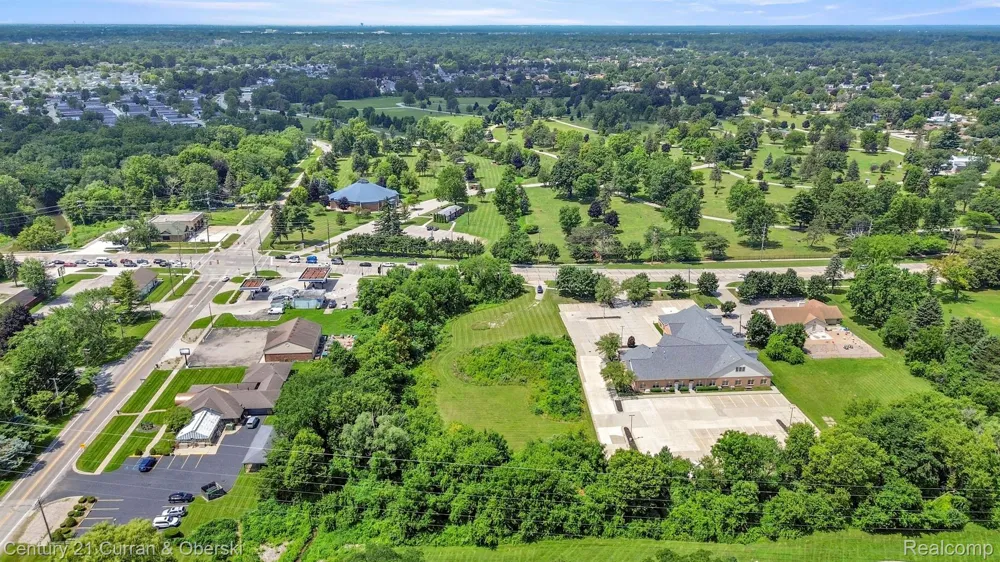 38500 GARFIELD ROAD Clinton Charter Township, MI 48038
