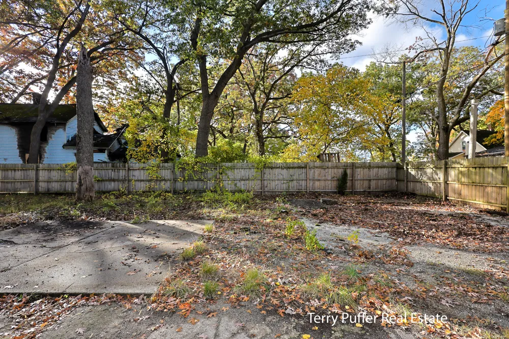 2521 Sanford Street Muskegon Heights City, MI 49444